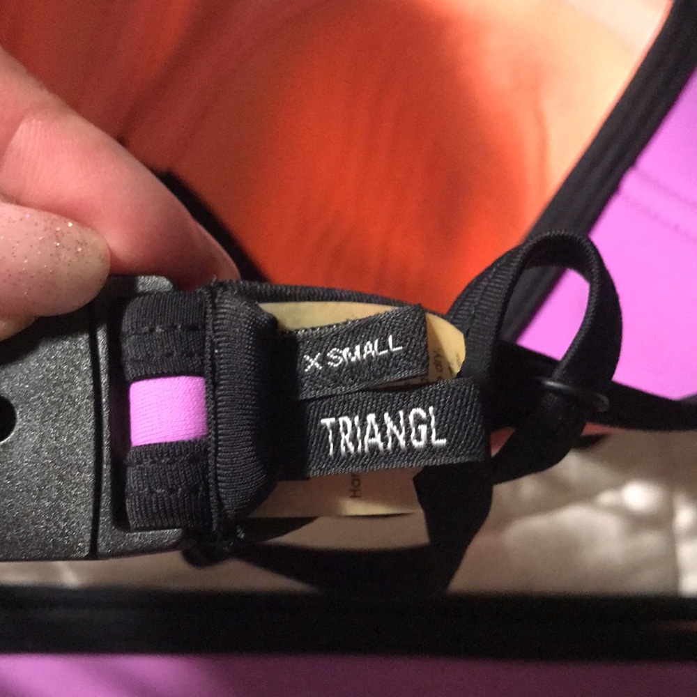 Bathing suits - Picture 3 of 4